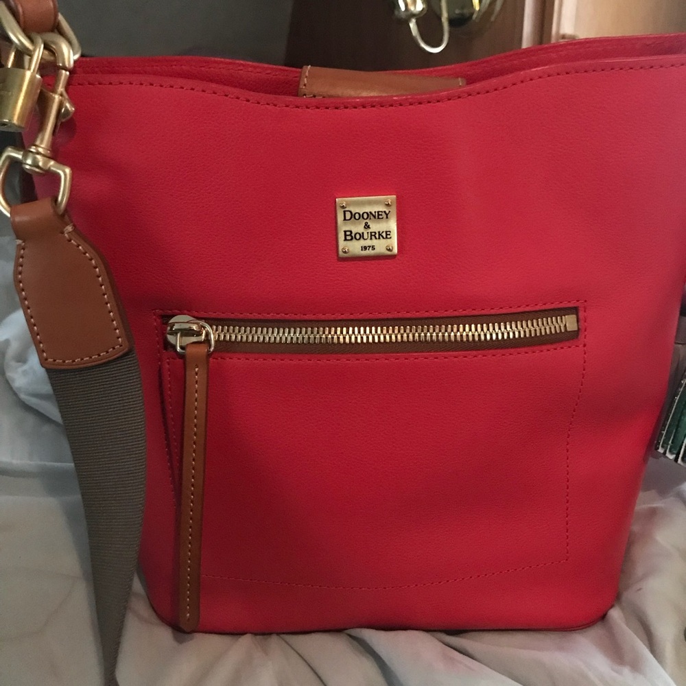 Dooney & Bourke Raleigh Roxy handbag